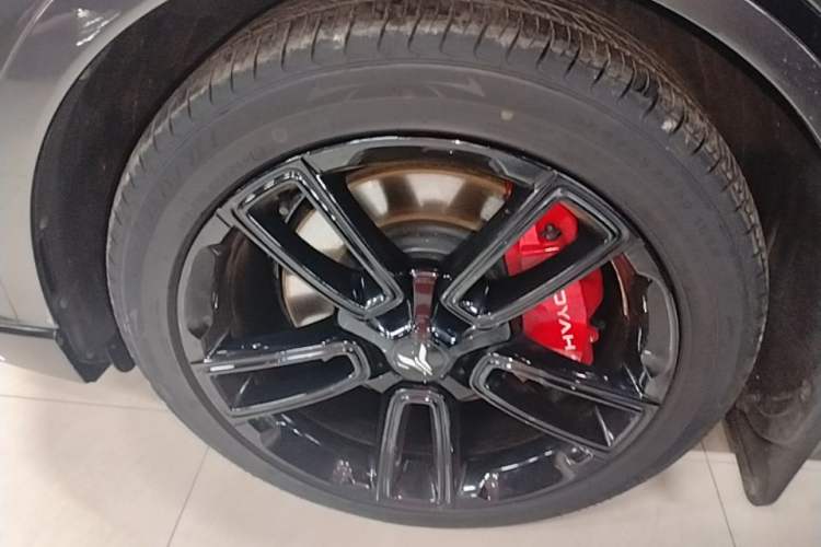 Used VOYAH FREE 2025 318 259 km All-Wheel-Drive Exploration Edition Left Front Wheel Hub