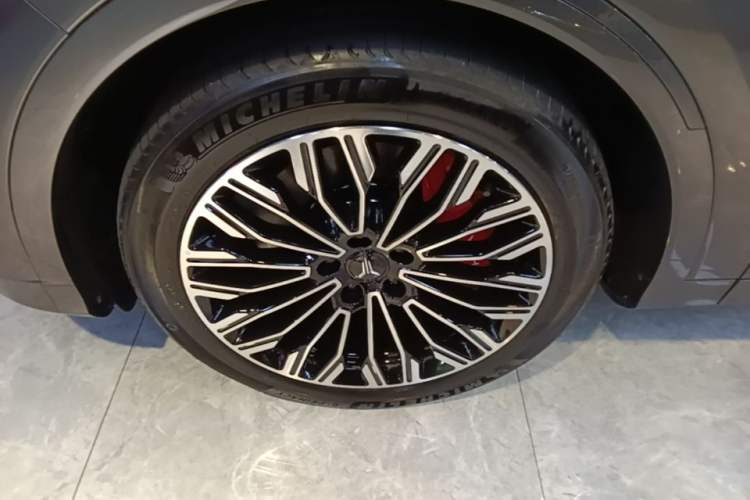 Used VOYAH FREE 2025 Model FREE+ Rear-Drive Qiankun Edition Left Front Wheel Hub