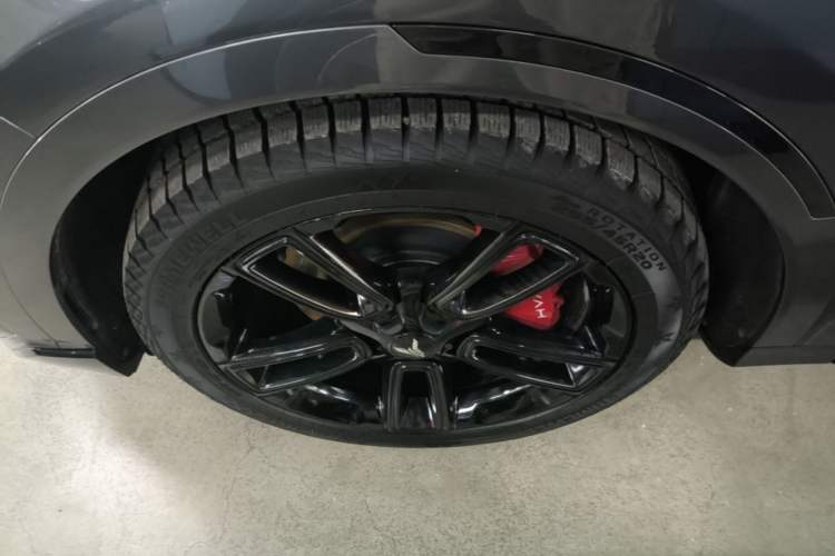 Used VOYAH FREE 2025 318 318 km Rear-Drive Touring Edition Left Front Wheel Hub