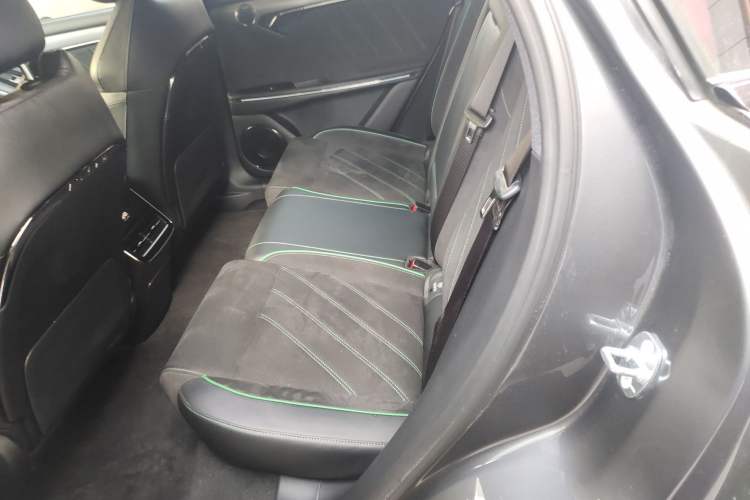 Used VOYAH FREE 2025 318 259 km All-Wheel-Drive Exploration Edition Left Rear Seat