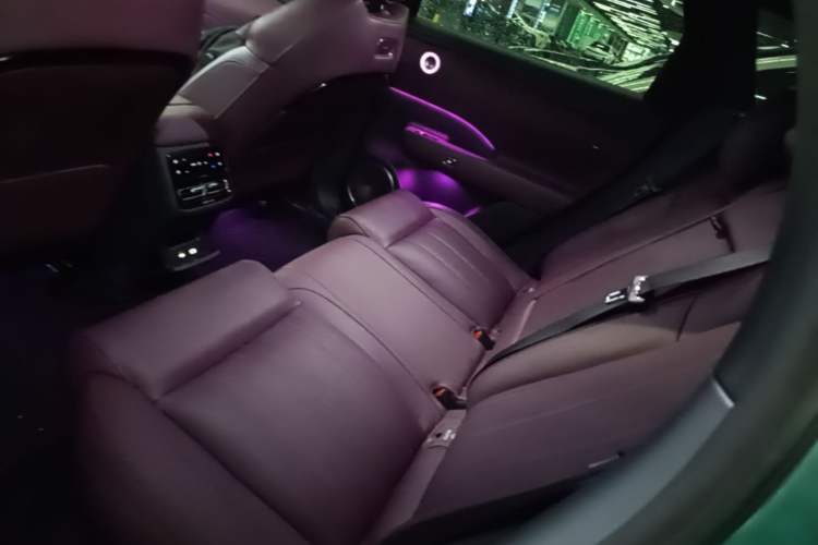 Used VOYAH FREE 2025 Model FREE+ Rear-Drive Qiankun Edition Left Rear Seat