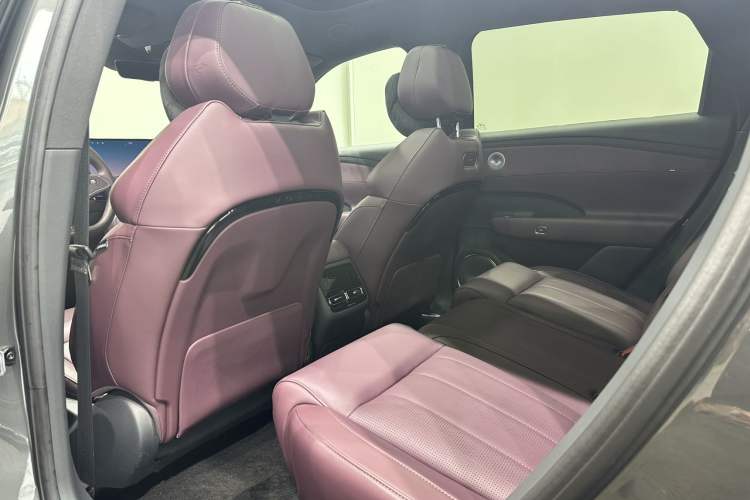 Used VOYAH FREE 2025 Model FREE+ Rear-Drive Qiankun Edition Left Rear Seat
