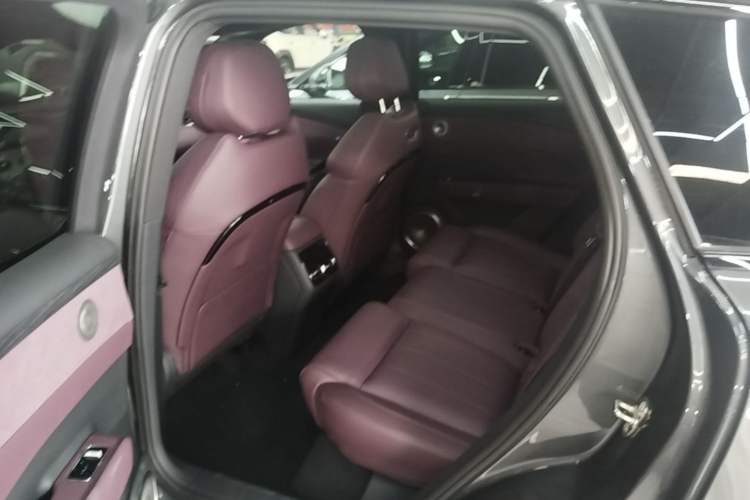 Used VOYAH FREE 2025 Model FREE+ Rear-Drive Qiankun Edition Left Rear Seat