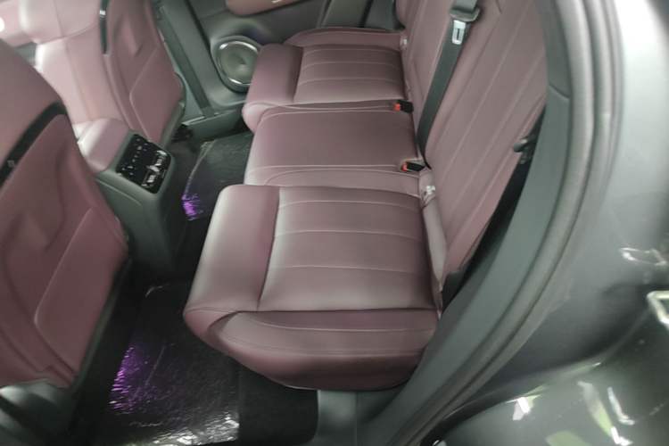 Used VOYAH FREE 2025 Model FREE+ Rear-Drive Qiankun Edition Left Rear Seat