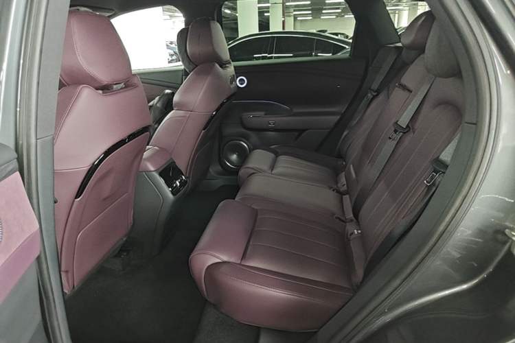 Used VOYAH FREE 2025 Model FREE+ Rear-Drive Qiankun Edition Left Rear Seat