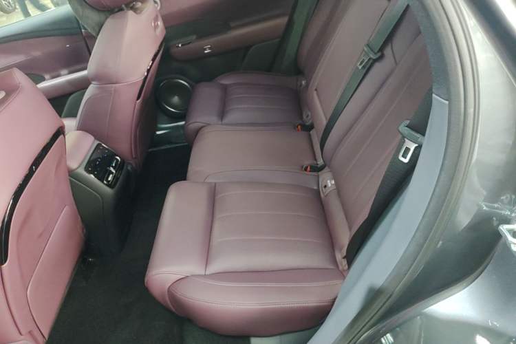 Used VOYAH FREE 2025 Model FREE+ Four-Wheel-Drive Qiankun Edition Left Rear Seat