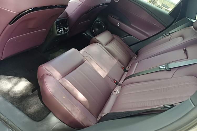 Used VOYAH FREE 2025 Model FREE+ Rear-Drive Qiankun Edition Left Rear Seat