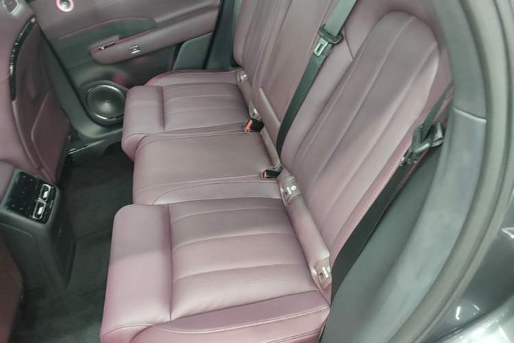 Used VOYAH FREE 2025 Model FREE+ Rear-Drive Qiankun Edition Left Rear Seat
