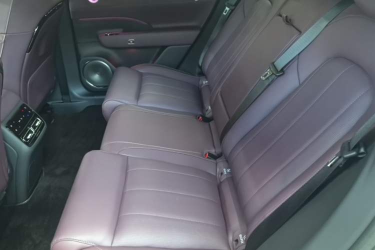 Used VOYAH FREE 2025 Model FREE+ Four-Wheel-Drive Qiankun Edition Left Rear Seat