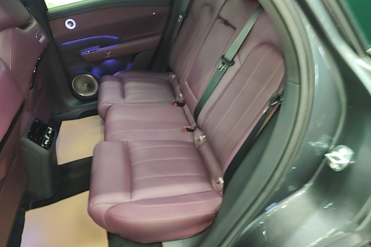 Used VOYAH FREE 2025 Model FREE+ Four-Wheel-Drive Qiankun Edition Left Rear Seat