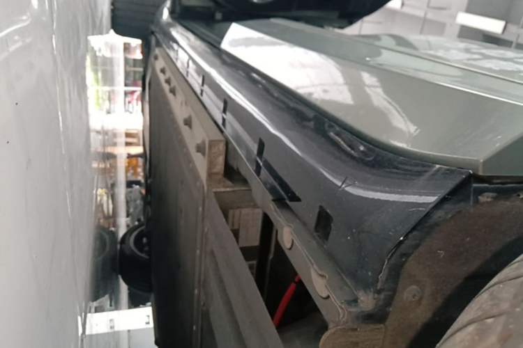 Used VOYAH FREE 2025 Model FREE+ Rear-Drive Qiankun Edition Left Side Sill