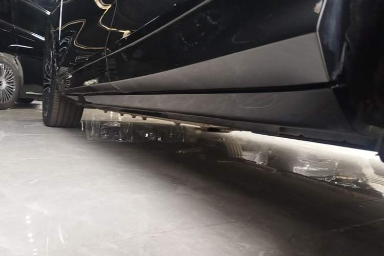 Used VOYAH FREE 2025 Model FREE+ Rear-Drive Qiankun Edition Left Side Sill