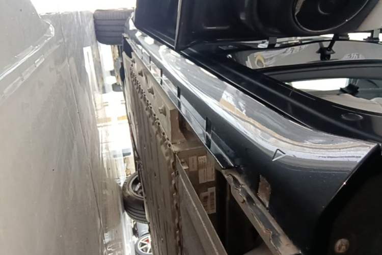 Used VOYAH FREE 2025 318 259 km All-Wheel-Drive Exploration Edition Left Side Sill