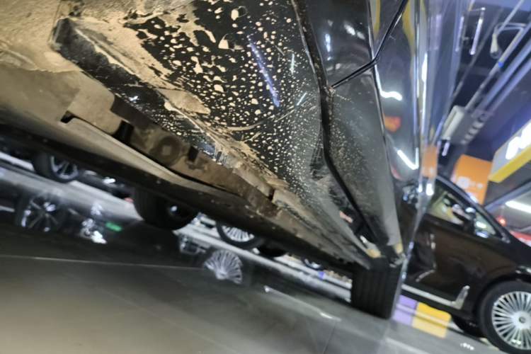 Used VOYAH FREE 2025 318 318 km Rear-Drive Touring Edition Left Side Sill