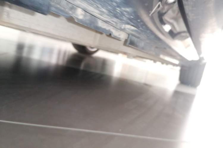Used VOYAH FREE 2025 Model FREE+ Four-Wheel-Drive Qiankun Edition Left Side Sill