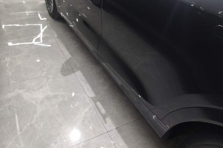 Used VOYAH FREE 2025 Model FREE+ Four-Wheel-Drive Qiankun Edition Left Side Sill