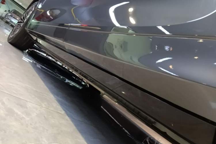 Used VOYAH FREE 2025 Model FREE+ Rear-Drive Qiankun Edition Left Side Sill
