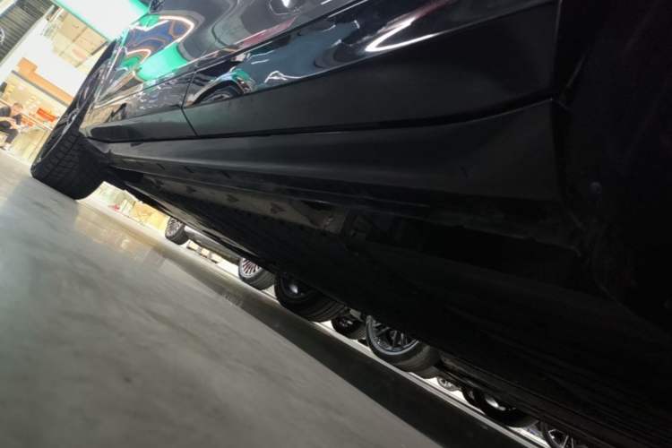 Used VOYAH FREE 2025 318 318 km Rear-Drive Touring Edition Left Side Sill