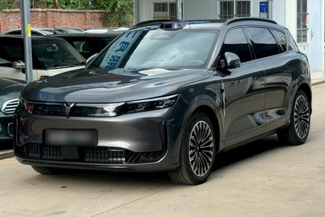 Used VOYAH FREE 2025 Model FREE+ Four-Wheel-Drive Qiankun Edition