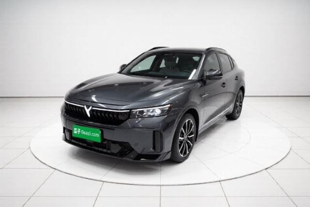 Used VOYAH FREE 2025 318 259 km All-Wheel-Drive Exploration Edition