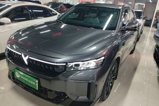 Used VOYAH FREE 2025 318 259 km All-Wheel-Drive Exploration Edition