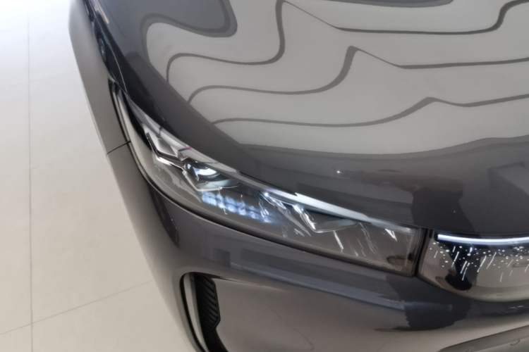 Used VOYAH FREE 2025 Model FREE+ Four-Wheel-Drive Qiankun Edition Right Front Headlight