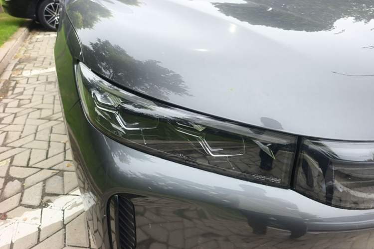 Used VOYAH FREE 2025 Model FREE+ Rear-Drive Qiankun Edition Right Front Headlight