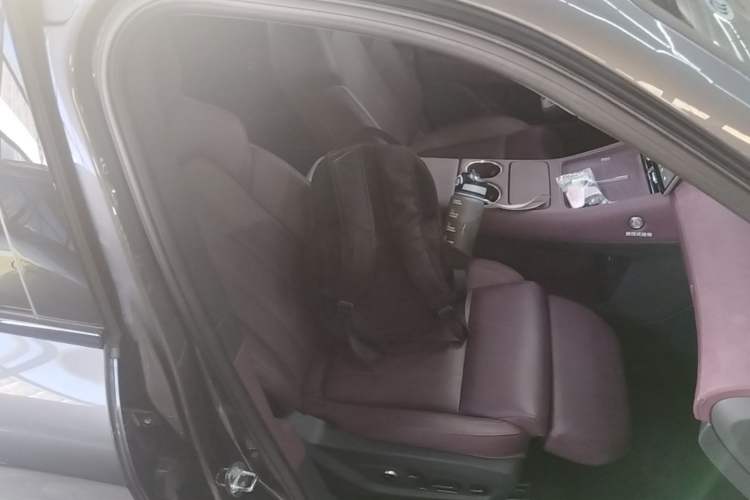 Used VOYAH FREE 2025 Model FREE+ Four-Wheel-Drive Qiankun Edition Right Front Seat