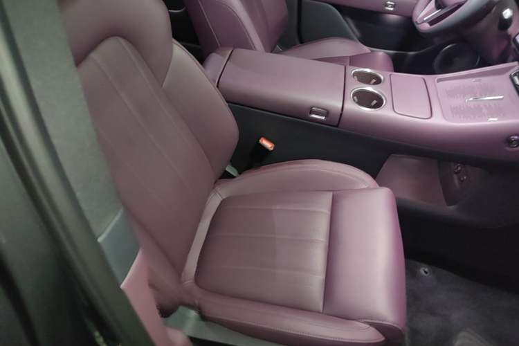 Used VOYAH FREE 2025 Model FREE+ Rear-Drive Qiankun Edition Right Front Seat
