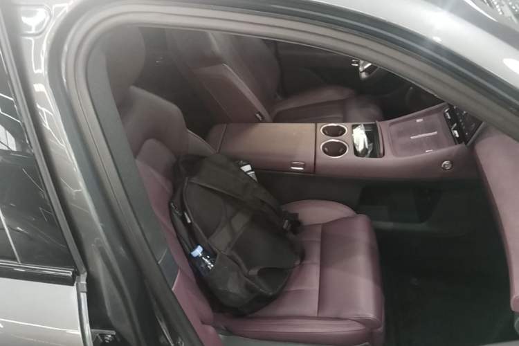 Used VOYAH FREE 2025 Model FREE+ Rear-Drive Qiankun Edition Right Front Seat