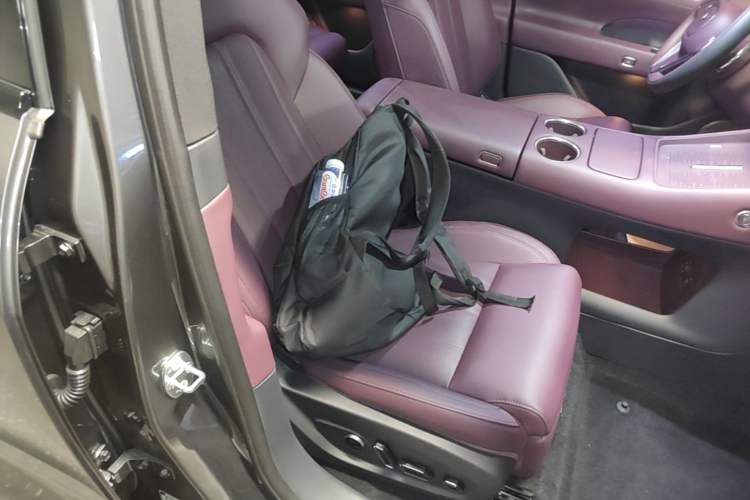 Used VOYAH FREE 2025 Model FREE+ Four-Wheel-Drive Qiankun Edition Right Front Seat