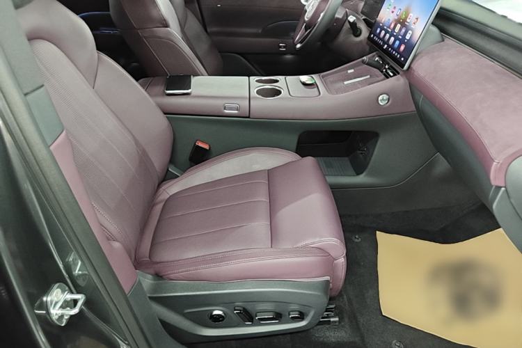 Used VOYAH FREE 2025 Model FREE+ Rear-Drive Qiankun Edition Right Front Seat