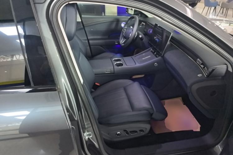 Used VOYAH FREE 2025 Model FREE+ Four-Wheel-Drive Qiankun Edition Right Front Seat