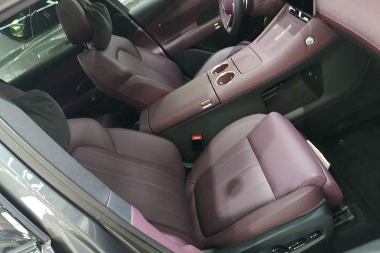 Used VOYAH FREE 2025 Model FREE+ Four-Wheel-Drive Qiankun Edition Right Front Seat