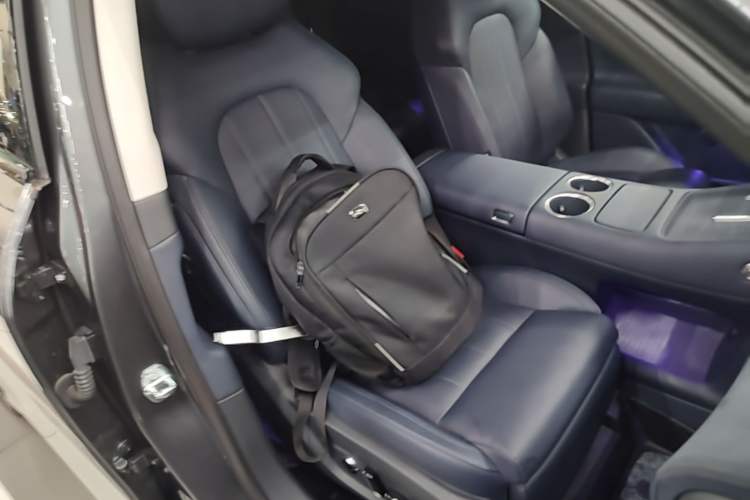 Used VOYAH FREE 2025 Model FREE+ Four-Wheel-Drive Qiankun Edition Right Front Seat