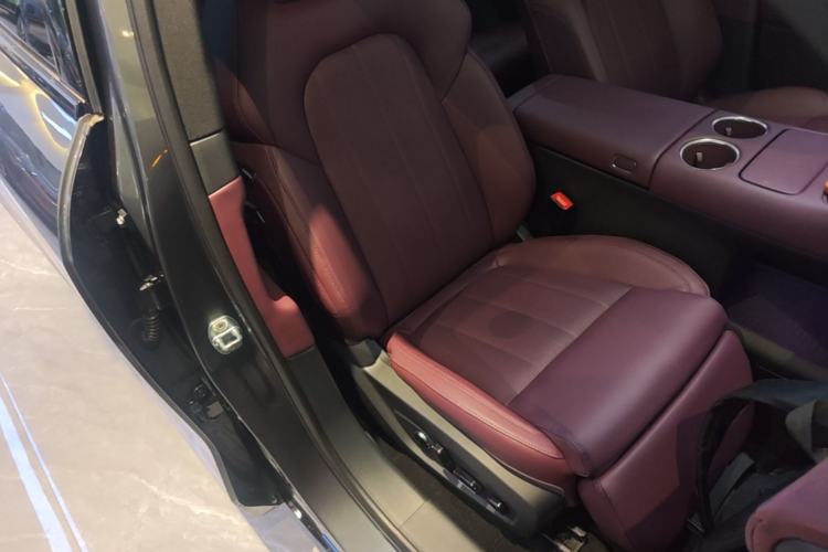 Used VOYAH FREE 2025 Model FREE+ Four-Wheel-Drive Qiankun Edition Right Front Seat