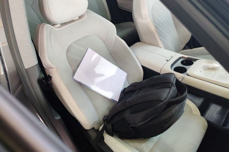 Used VOYAH FREE 2025 318 318 km Rear-Drive Touring Edition Right Front Seat