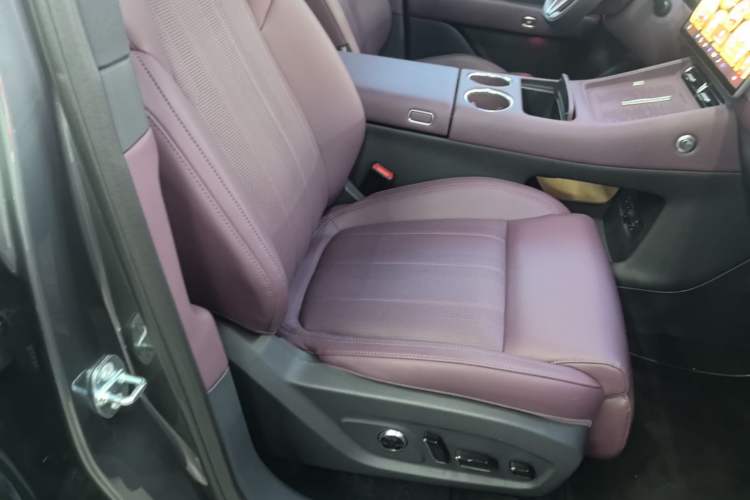 Used VOYAH FREE 2025 Model FREE+ Four-Wheel-Drive Qiankun Edition Right Front Seat