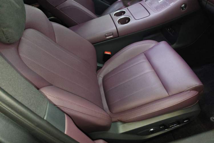 Used VOYAH FREE 2025 Model FREE+ Four-Wheel-Drive Qiankun Edition Right Front Seat