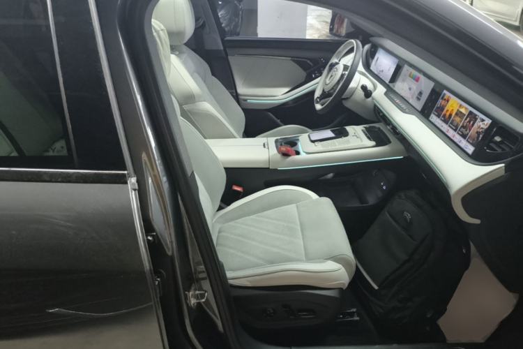 Used VOYAH FREE 2025 318 318 km Rear-Drive Touring Edition Right Front Seat