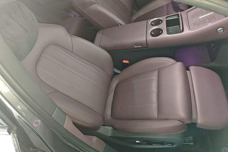 Used VOYAH FREE 2025 Model FREE+ Rear-Drive Qiankun Edition Right Front Seat