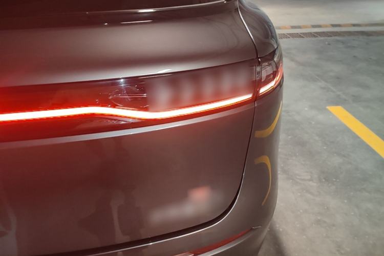 Used VOYAH FREE 2025 Model FREE+ Four-Wheel-Drive Qiankun Edition Right Rear Taillight