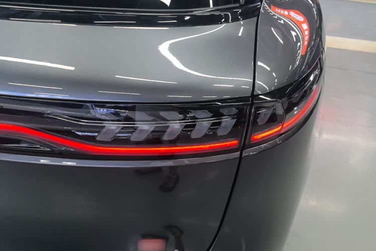 Used VOYAH FREE 2025 Model FREE+ Four-Wheel-Drive Qiankun Edition Right Rear Taillight
