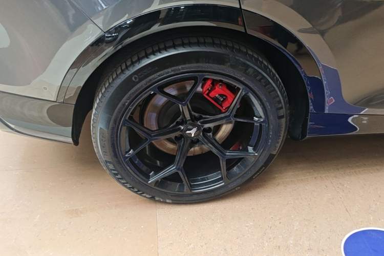 Used VOYAH FREE 2025 318 259 km All-Wheel-Drive Exploration Edition Right Rear Wheel Hub