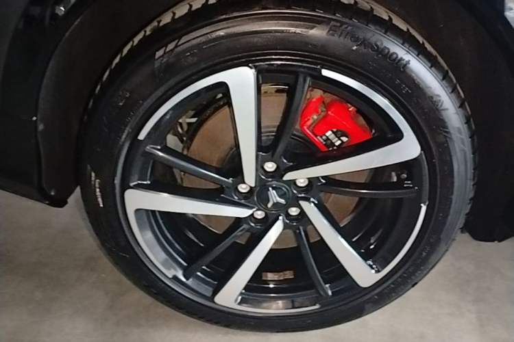 Used VOYAH FREE 2025 318 259 km All-Wheel-Drive Exploration Edition Right Rear Wheel Hub