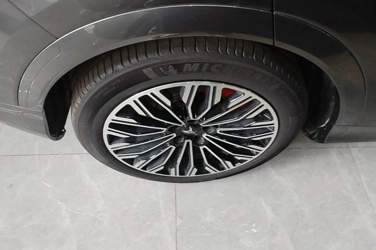 Used VOYAH FREE 2025 Model FREE+ Rear-Drive Qiankun Edition Right Rear Wheel Hub