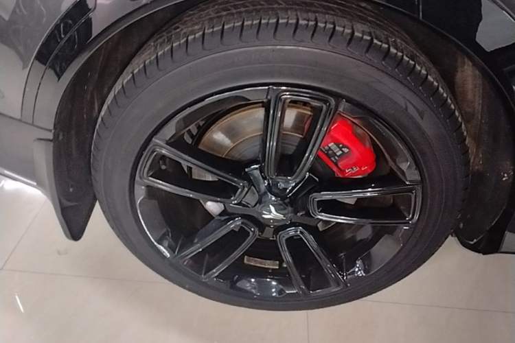 Used VOYAH FREE 2025 318 259 km All-Wheel-Drive Exploration Edition Right Rear Wheel Hub