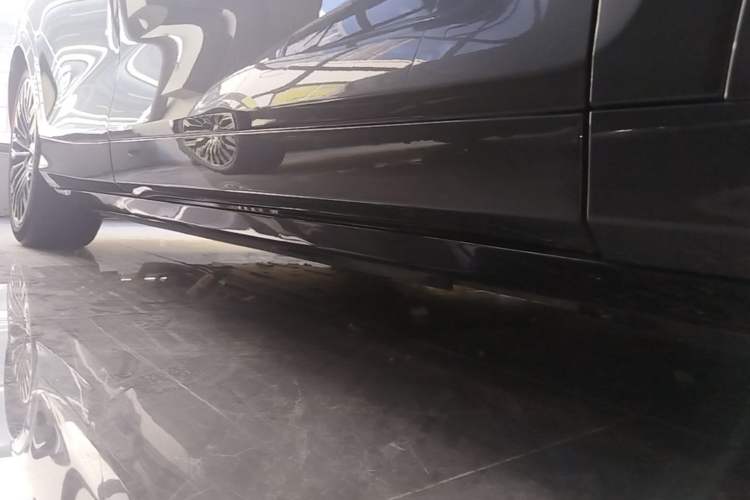 Used VOYAH FREE 2025 Model FREE+ Four-Wheel-Drive Qiankun Edition Right Side Sill