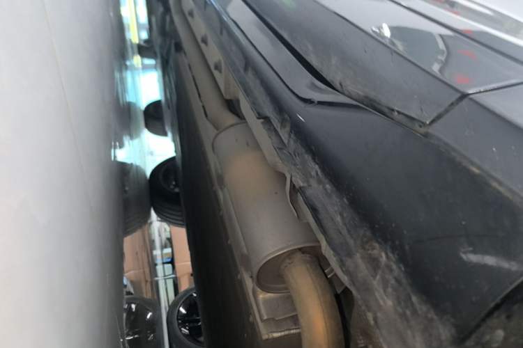 Used VOYAH FREE 2025 Model FREE+ Rear-Drive Qiankun Edition Right Side Sill