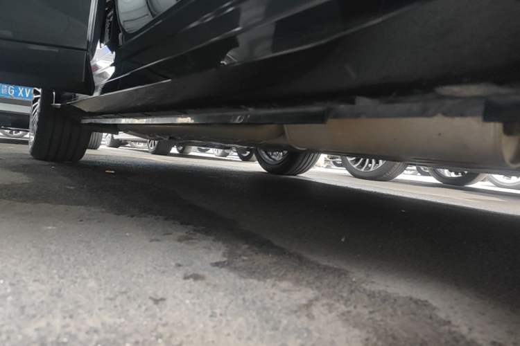 Used VOYAH FREE 2025 Model FREE+ Rear-Drive Qiankun Edition Right Side Sill